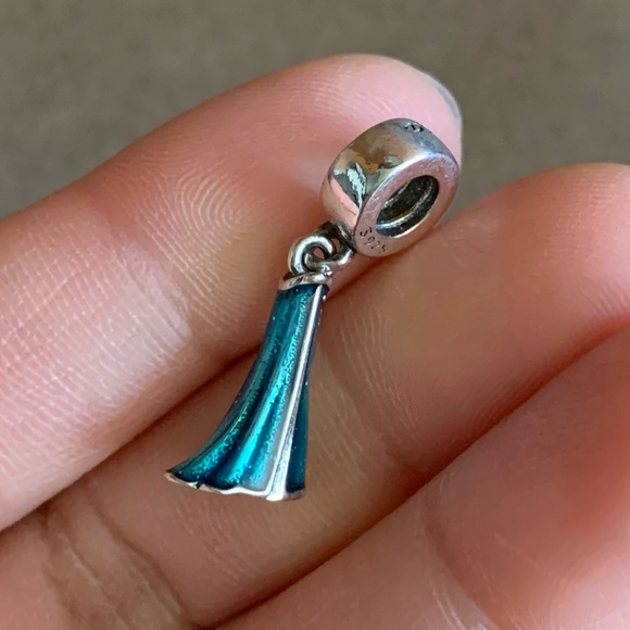NWOT Disney Princess Elsa’s Dress Dangle Charm Sterling Silver 925 - Picture 4 of 11